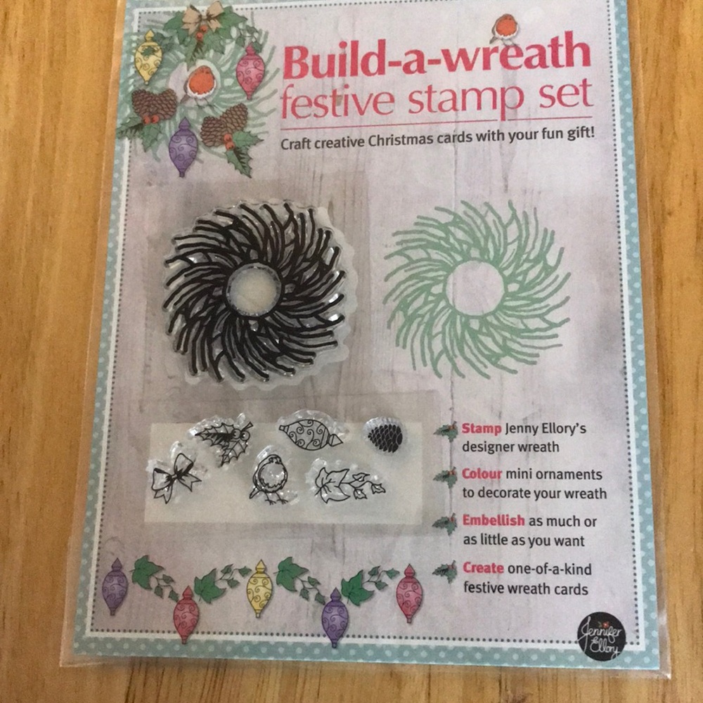 New Build-a-wreath Festive Stamp Set